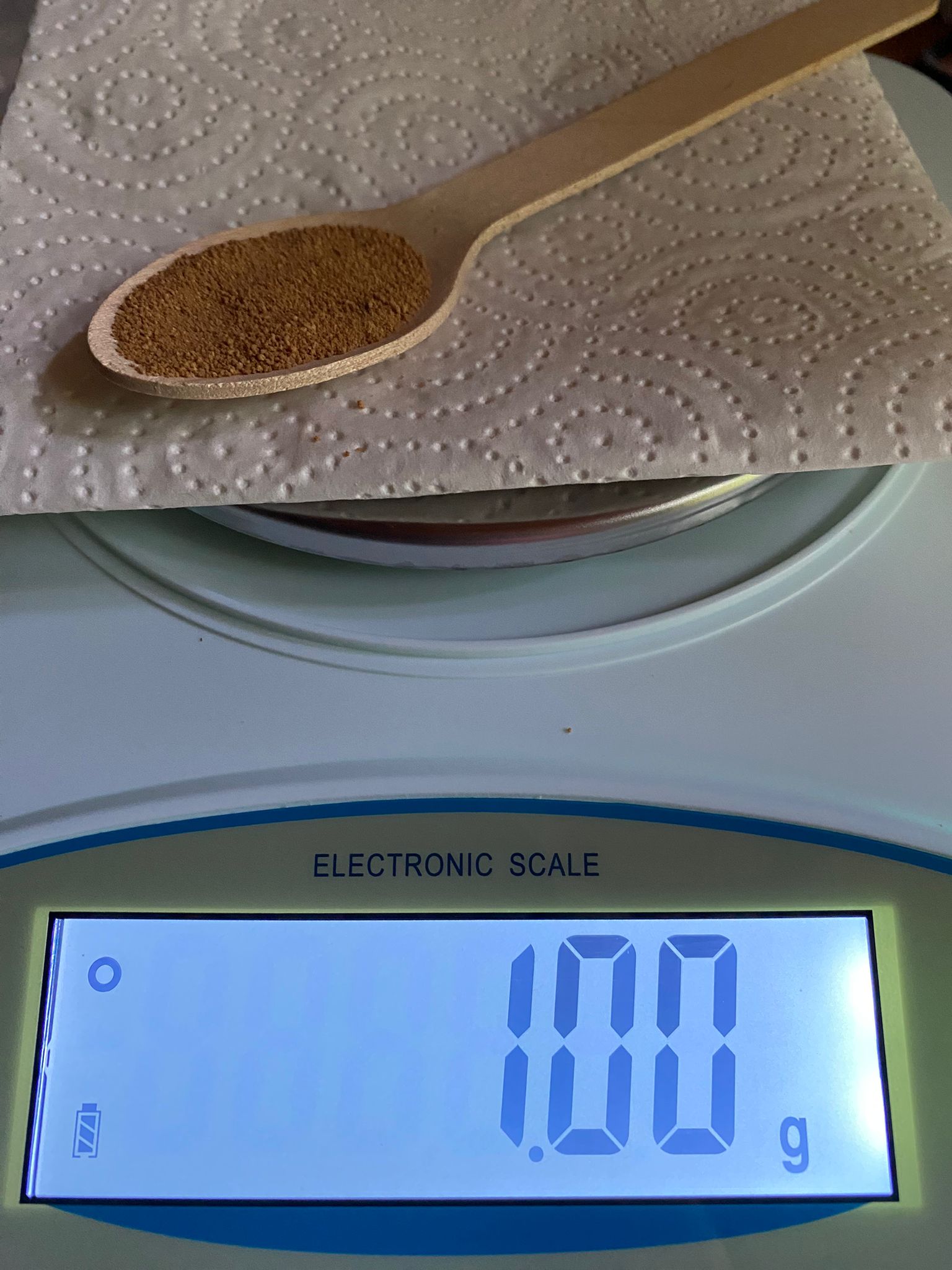 1 Gramm im Holzlöffel 1 Gramm im Holzlöffel